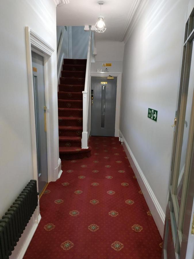 The Castleton Bed & Breakfast Blackpool Exterior photo
